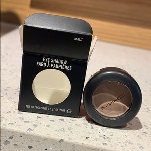 Mac eyeshadow in Malt